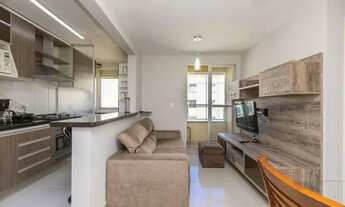 Imagem 2: Apartamento com 2 dormitórios para alugar, 54 m² por R$ 2.474/mês - Portão - Curitiba/PR