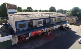 Imagem 3: Loja na Avenida Atroaris em Frente ao Posto Atem