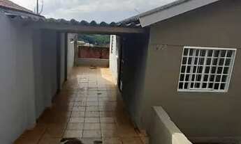 Imagem 3: Casa com 2 dormitórios para alugar, 70 m² por R$ 680,00/mês - Leonor - Londrina/PR