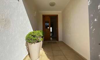 Imagem 2: Casa para aluguel e venda tem 359 metros quadrados com 1 quarto