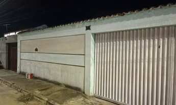 Imagem: Casa de aluguel no condomínio Arapoangas