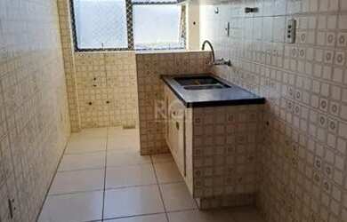 Imagem 13: Apartamento de dois dormitórios, dois banheiros e duas vagas de garagem no bairro Floresta