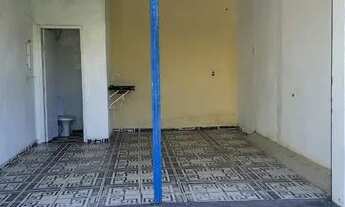 Imagem 2: Loja com banheiro