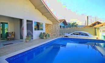 Imagem 2: CASA com piscina e 3 quartos em Peruíbe, no bairro Balneario Barra de Jangada