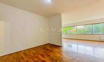 Imagem 4: Na 2a. Quadra da Praia do Leblon (Pé na Areia) Abaixo do Preço para Reforma! 180 m² 4 Qu