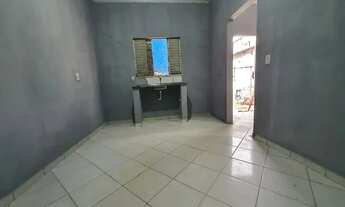 Imagem 3: Alugo casa 2 Quartos São Sebastião 750,00 com garagem para 1 carro