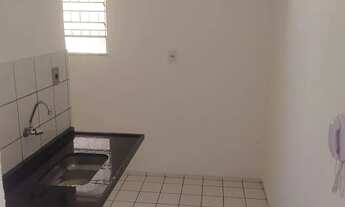 Imagem 2: Aluga-se Apartamento 2/4 condomínio fechado