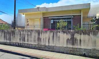 Imagem: CASA AVERBADA, COM 4 QUARTOS (1 SUÍTE)