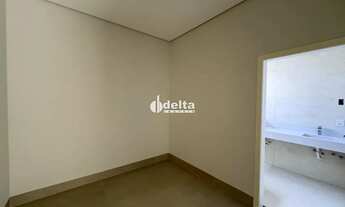 Imagem 5: Casa em condomínio com 3 quartos sendo 1 suíte disponível para venda no bairro Laranjeiras