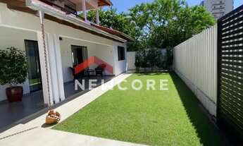 Imagem 6: Sobrado em R. Emídio de Souza Soares - Centro - Penha/SC