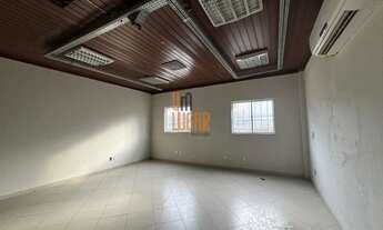 Imagem 3: Amplo prédio comercial de 3 pavimentos para aluguel ou venda na travessa Quintino Bocaiúva