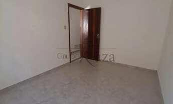 Imagem 7: Casa Térrea - Parque Industrial - 3 Dormitórios - 120m²