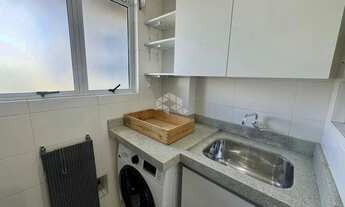 Imagem 7: APARTAMENTO COM 2 QUARTOS SENDO 1 SUÍTE E 2 VAGAS DE GARAGEM NO CENTRO DE FLORIANÓPOLIS