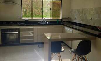 Imagem 6: Linda casa para venda em São Lourenço - MG