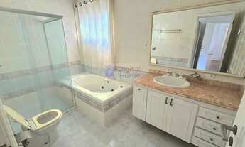 Imagem 14: Casa com 270m2, 3 dormitorios sendo 1 suite, piscina e churrasqueira + 2 vagas de garagem