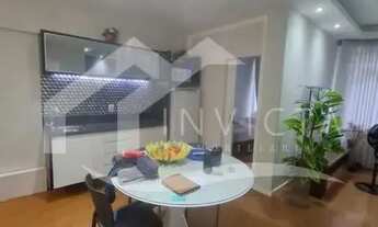 Imagem 2: Apartamento reformado em rua nobre de Copacabana