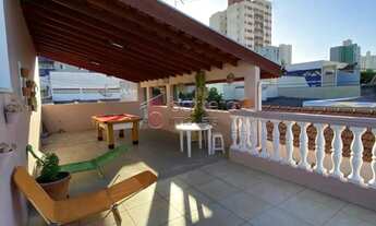 Imagem: CASA TÉRREA À VENDA NO BAIRRO VIANELO