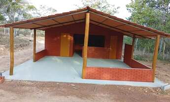 Imagem 3: Chácara com rancho e córrego no fundo em Cromínia!