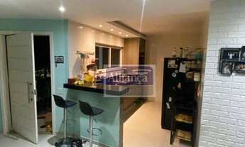 Imagem 5: Casa em condomínio com 2 dormitórios, 1 suíte, quintal e 2 vagas de garagem cobertas à ven