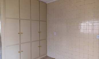 Imagem 5: VENDE-SE CASA no Jd. Nazareth - ACEITA TROCA POR APARTAMENTO