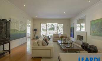 Imagem 2: CASA ASSOBRADADA - REAL PARQUE - SP