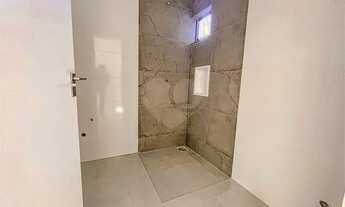 Imagem 7: Casa térrea à venda no Universitário com ampla sobra de terreno - Cascavel/PR - 3 Quartos