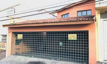 Imagem 3: Casa térrea com 3 dormitórios(1 suíte), sala 2 ambientes, lavabo, cozinha, banheiro, área