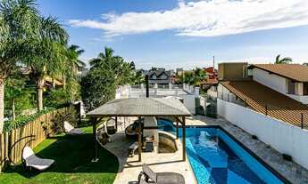 Imagem: Oportunidade com 1.258m de terreno e 700m