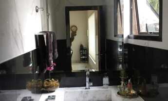 Imagem 5: Exuberante Casa com 4 dormitórios