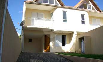 Imagem: Sobrado Triplex bairro Tingui- 3 quartos