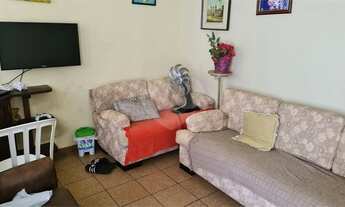 Imagem 3: No coração do Cambuí: casa antiga, 4 quartos, 2 cozinhas, 2 banheiros. Não tem garagem