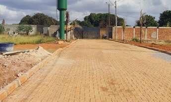 Imagem: Lote atrás do Dia Dia, Br 070 setor o