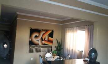 Imagem 2: Casa para venda possui 250 metros quadrados com 3 quartos em Tita Rezende - Uberaba - MG