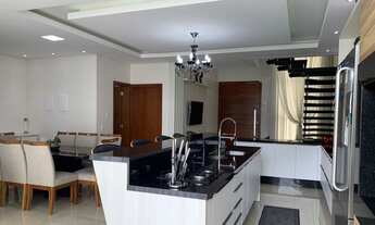 Imagem 5: Casa luxuosa mobiliada em condomínio fechado para venda com 198 m² na grande Florianópolis