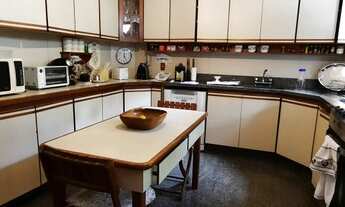 Imagem 7: Casa maravilhosa com muito verde