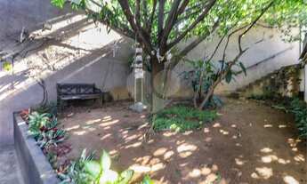 Imagem 2: Oportunidade Vila Romana, imóvel residencial com terreno aberto para duas ruas