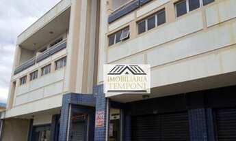 Imagem 2: Excelente Prédio com 4 Lojas e 2 Apartamentos com 3 Quartos cada