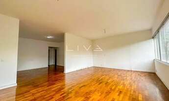 Imagem 3: Na 2a. Quadra da Praia do Leblon (Pé na Areia) Abaixo do Preço para Reforma! 180 m² 4 Qu