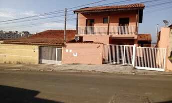 Imagem: Vende-se Casa Com Dois Sobrados Grandes