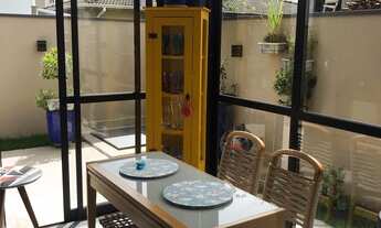 Imagem 3: Casa de condomínio sobrado para venda possui 258 metros quadrados com 4 quartos