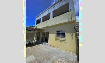 Imagem: Casa com 4 dormitórios à venda, 200 m²