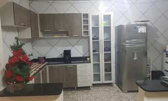 Imagem 2: Linda cada com garagem