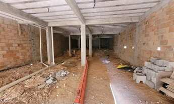 Imagem 7: Casa Em Lote de 220m² com 4 Quartos, Suíte com Closet e Varanda e 2 Vagas no Bairro Garças