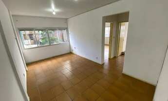 Imagem 2: Apartamento anual 2 quartos + dependência c/ banheiro ótima localização em Praia do Morro