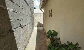 Imagem 5: Casa com dois quartos à venda próximo ao centro de Serra Negra SP