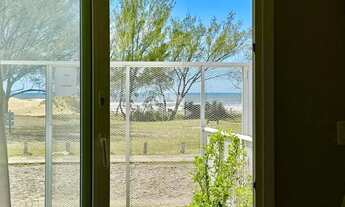 Imagem 3: Casa Sobrado Beira Mar de 2 quartos 1 suíte mobiliado em Capão Novo