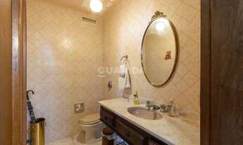 Imagem 7: Apartamento com 3 dormitórios, sendo 1 suíte, e 2 vagas de garagem no bairro Petrópolis