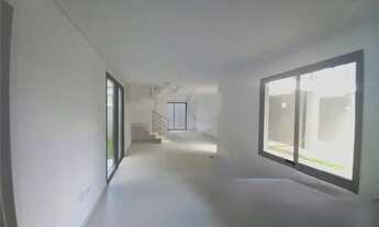 Imagem 5: Sobrado para venda possui 234 metros quadrados com 3 quartos em Santa Felicidade - Curitib