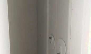 Imagem 4: Sala comerciais na região da República com 67m², 2 banheiros, arquivo de correr e três amb