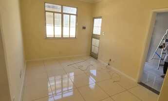 Imagem 5: CASA DE 02 QUARTOS COMPACTA EM VISTA ALEGRE (REFORMADA